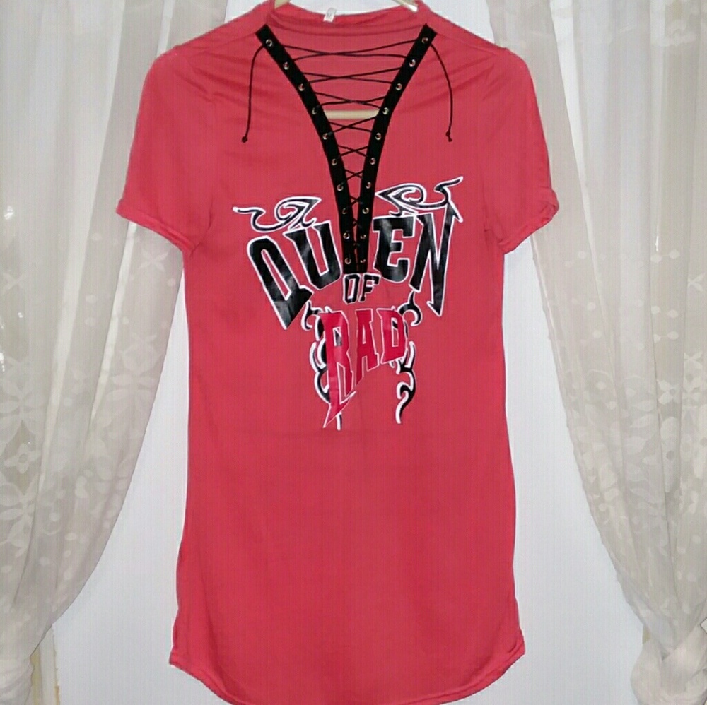 "Queen Of Rad" Long T